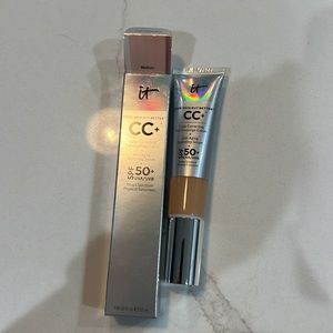 NWB IT SPF 50 CC medium